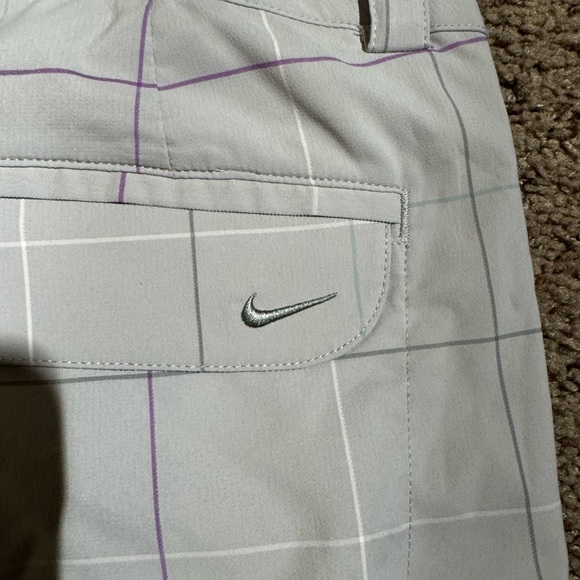 Nike golf Gray Plaid Women's Shorts 6 - Picture 3 of 4